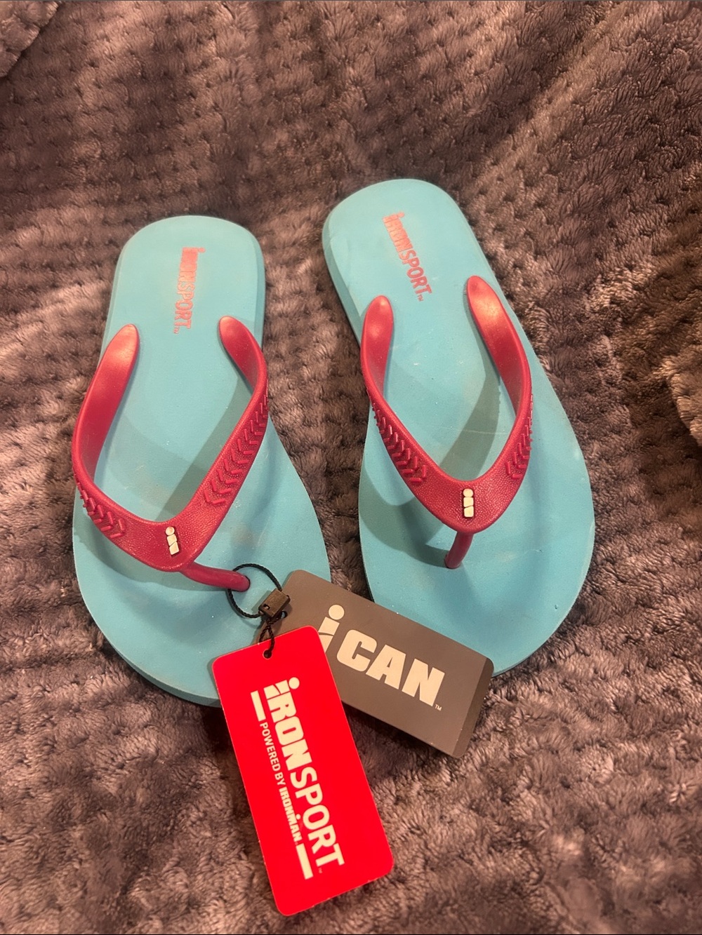 NWT Women’s Turquoise and Raspberry Ironman IronSport Flip Flops Sandals sz8 - Picture 1 of 9